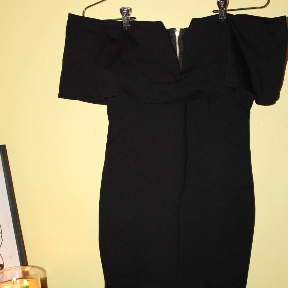 Knee Length Black Off shoulder Dress